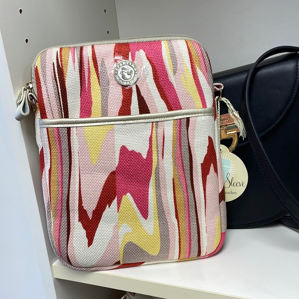 Spartina 449 IPad sleeve  - shell beach